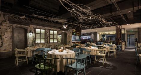 “隨物成器，巧在其中” 高品質(zhì)接待會所。